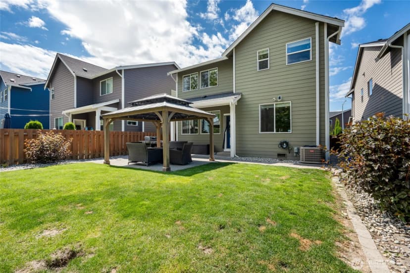 Property photo for 4701 31st Avenue Se, Everett photo 18