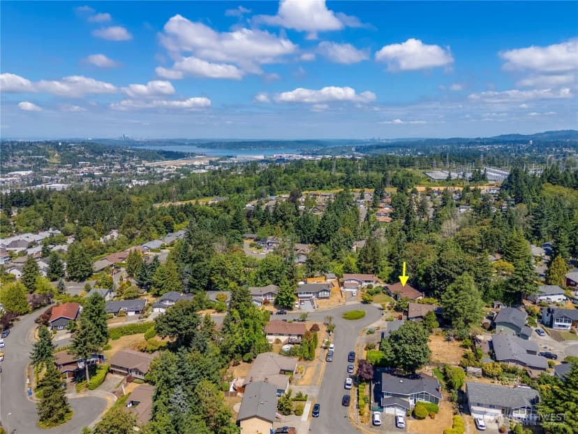 Property photo for 1908 Se 21st Place, Renton photo 32