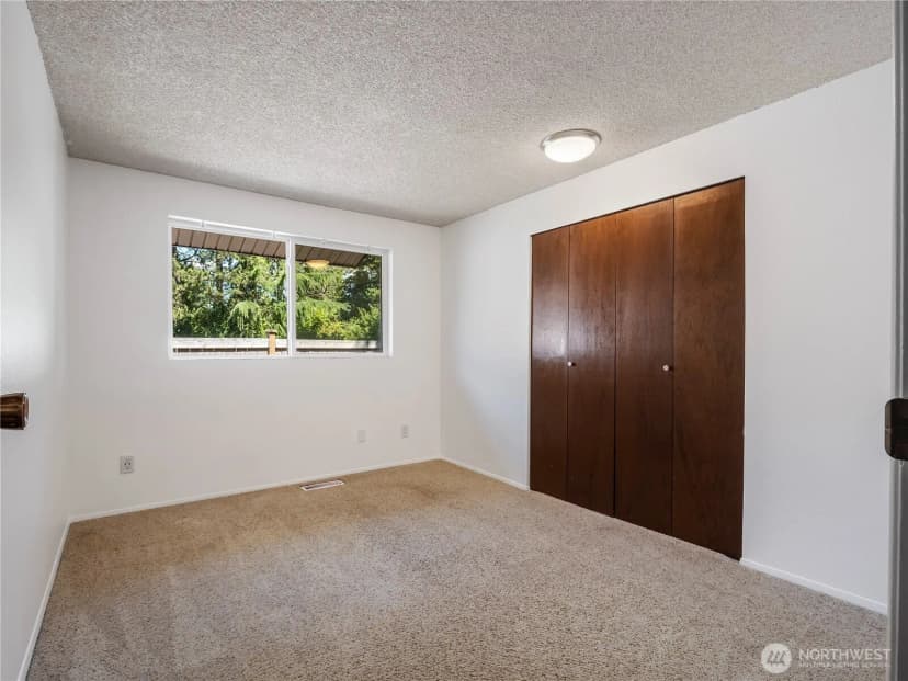 Property photo for 1908 Se 21st Place, Renton photo 19