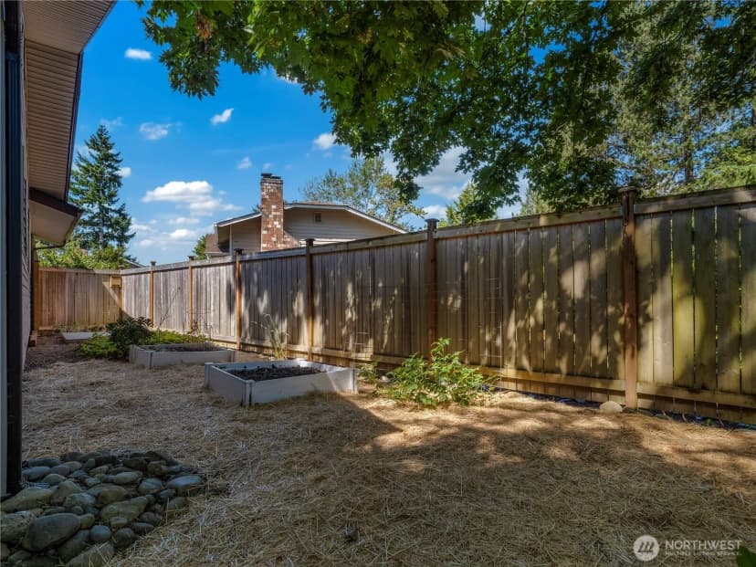 Property photo for 1908 Se 21st Place, Renton photo 23