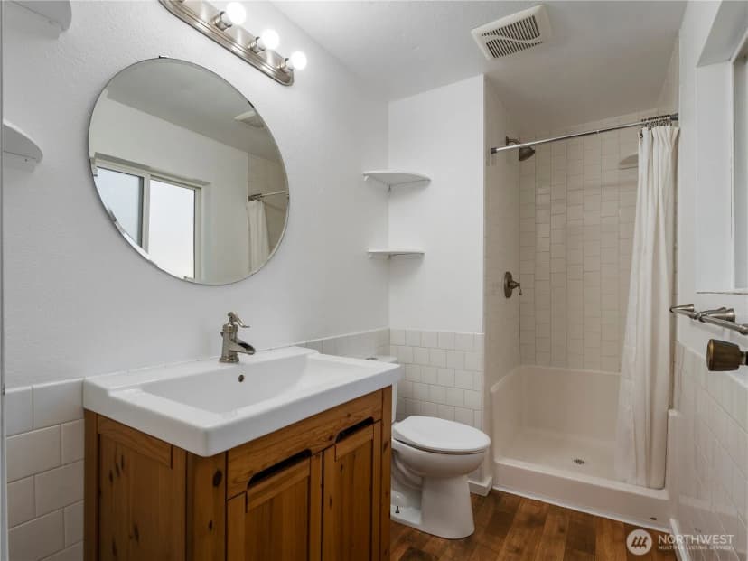 Property photo for 1908 Se 21st Place, Renton photo 16