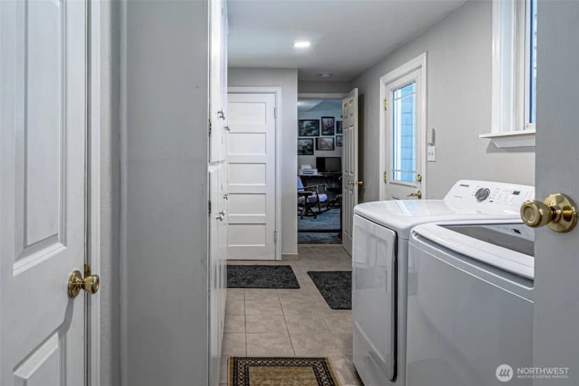Property photo for 6405 118th Street Sw, Lakewood photo 20