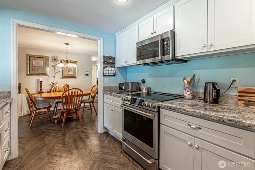 Property photo for 6405 118th Street Sw, Lakewood photo 9