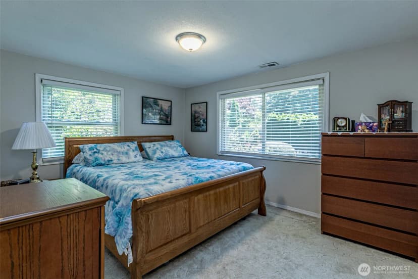 Property photo for 6405 118th Street Sw, Lakewood photo 14
