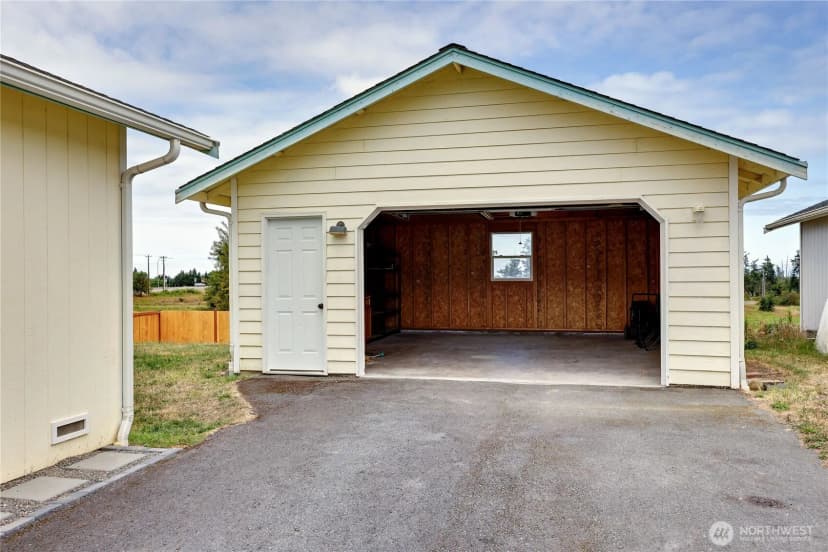Property photo for 111 Alpine Lp, Sequim photo 27