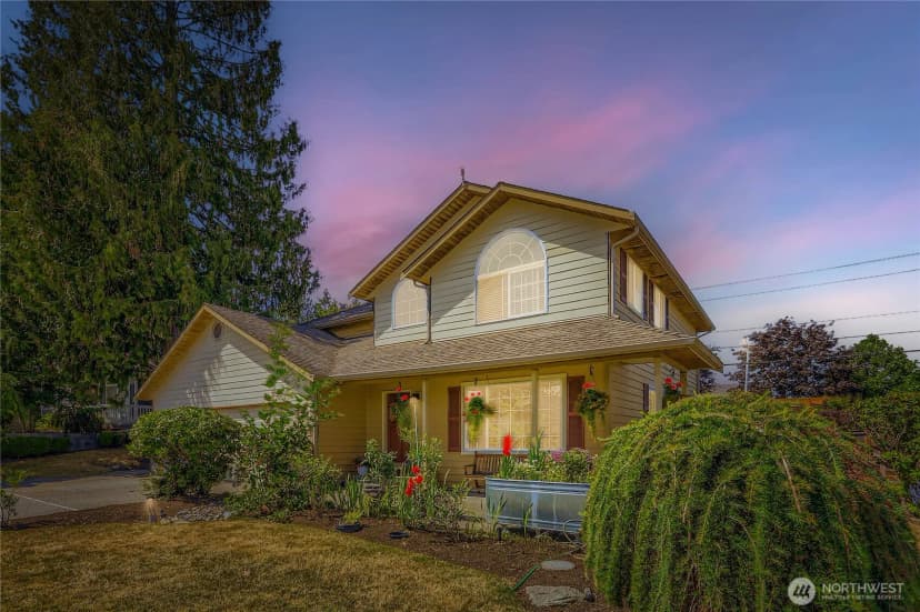Property photo for 11305 31st Place Ne, Lake Stevens