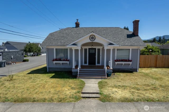 Property photo for 815 S Oak, Port Angeles