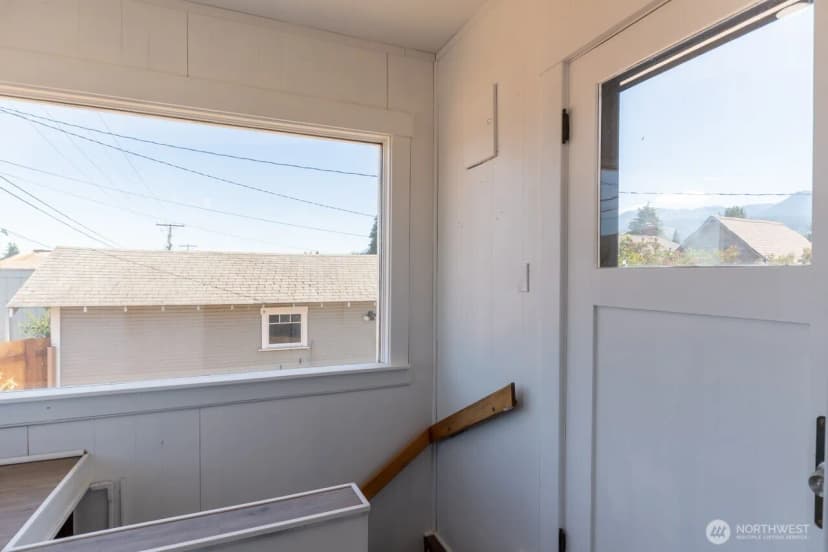 Property photo for 815 S Oak, Port Angeles photo 29