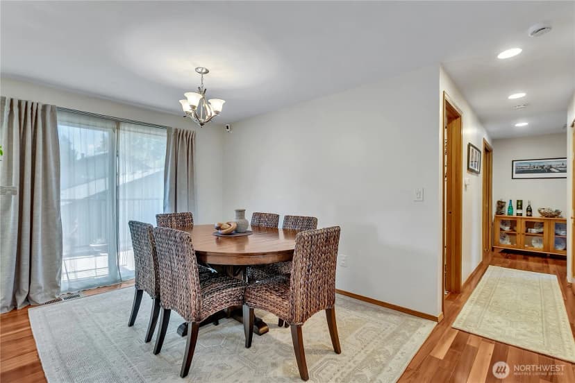 Property photo for 12819 Se 259th Street, Kent photo 8