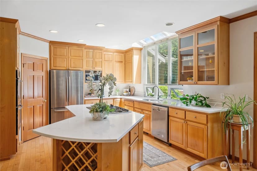Property photo for 1104 268th Way Se, Sammamish photo 15