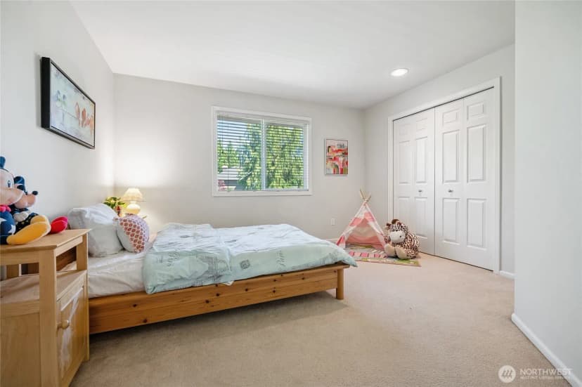Property photo for 1104 268th Way Se, Sammamish photo 32