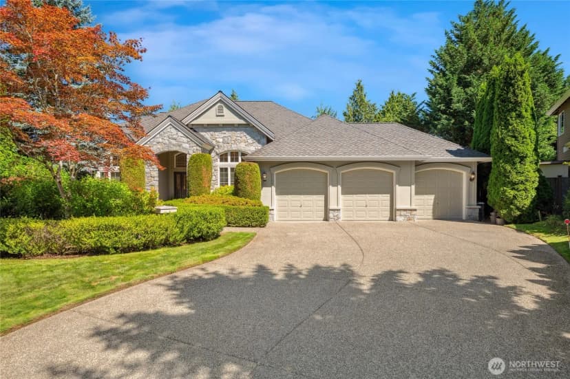 Property photo for 1104 268th Way Se, Sammamish photo 2