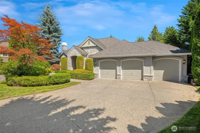 Property photo for 1104 268th Way Se, Sammamish photo 3