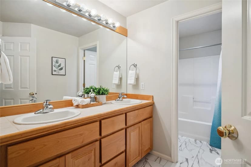 Property photo for 1104 268th Way Se, Sammamish photo 33
