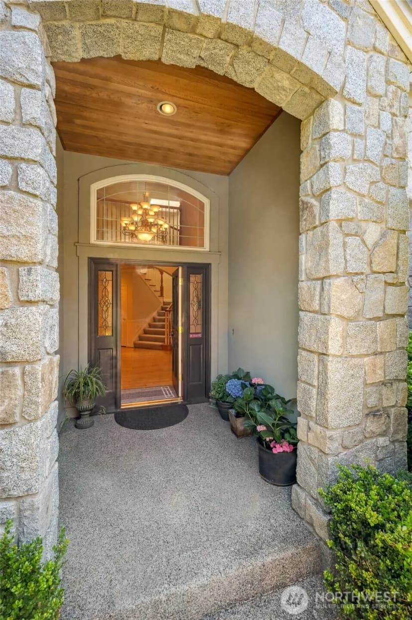 Property photo for 1104 268th Way Se, Sammamish photo 4