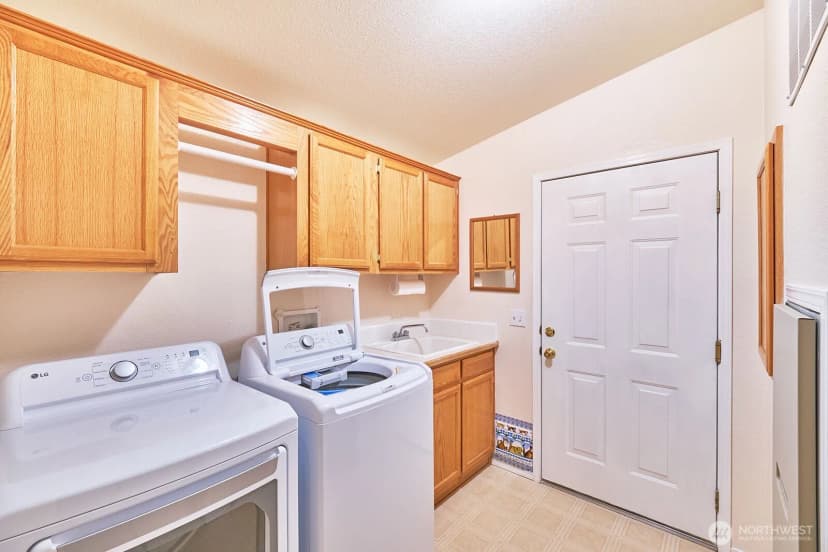 Property photo for 31523 Sandridge Road, Ocean Park photo 10