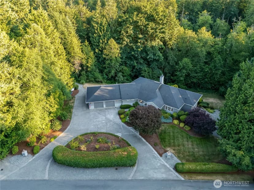 Property photo for 21223 Se 215th Street, Maple Valley photo 2