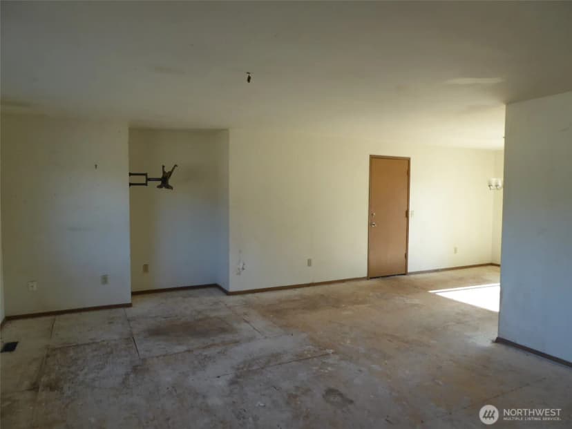 Property photo for 11931 51st Avenue Ne, Marysville photo 6