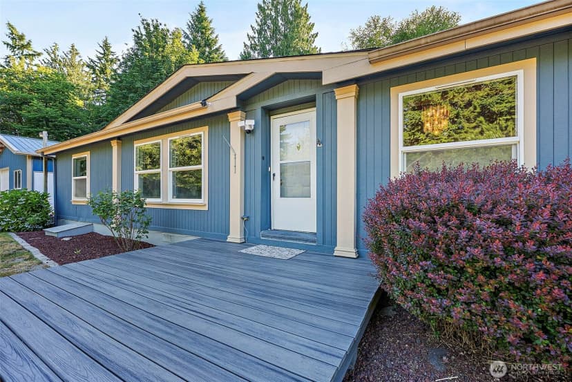 Property photo for 11905 Triviere Trail Se, Port Orchard photo 2