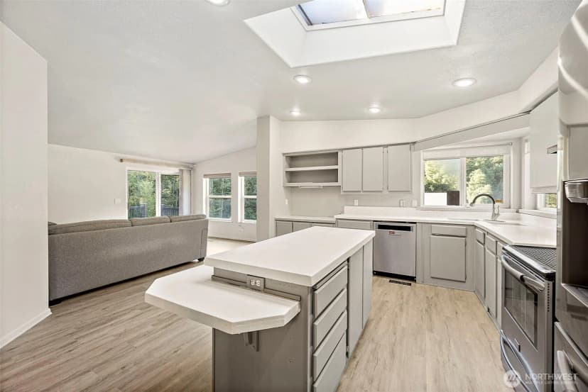 Property photo for 11905 Triviere Trail Se, Port Orchard photo 14