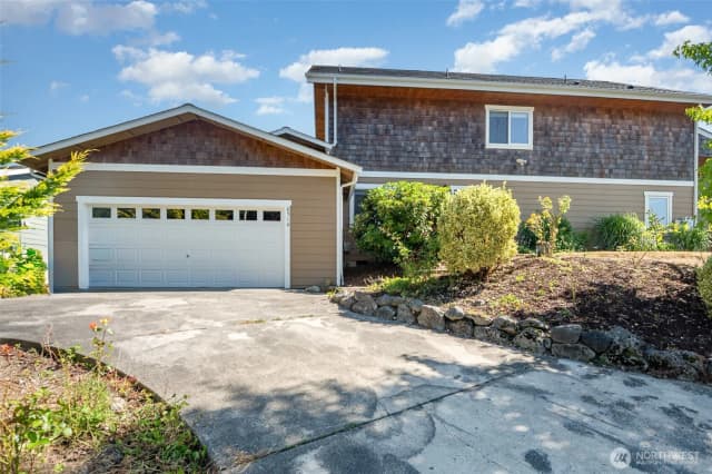 Property photo for 8516 83rd Street Ne, Marysville photo 2
