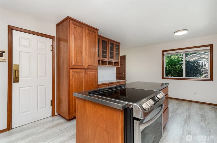 Property photo for 8516 83rd Street Ne, Marysville photo 11