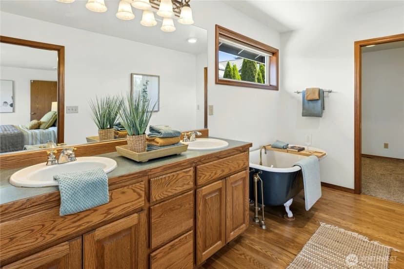 Property photo for 493 Ne Lincoln, Poulsbo photo 18