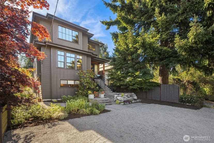 Property photo for 8841 Dibble Avenue Nw, Seattle photo 2