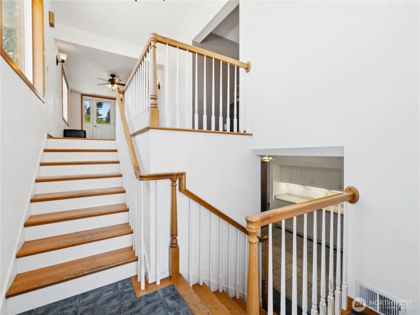 Property photo for 3306 M Avenue, Anacortes photo 19