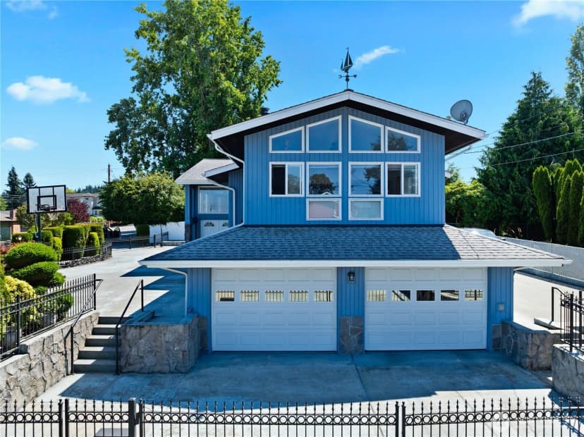 Property photo for 3306 M Avenue, Anacortes photo 5