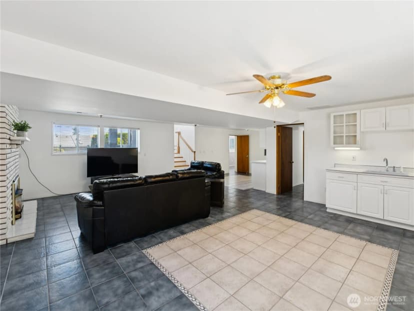 Property photo for 3306 M Avenue, Anacortes photo 26