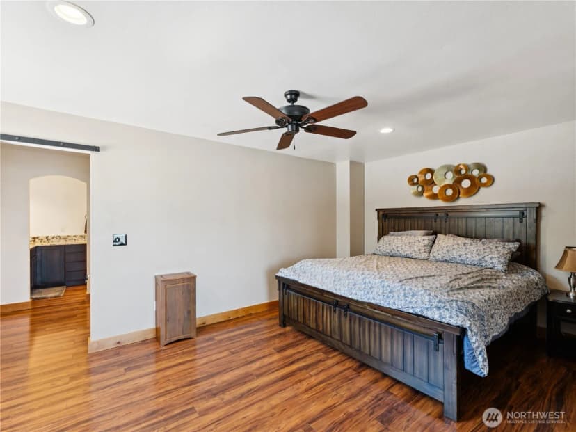 Property photo for 3306 M Avenue, Anacortes photo 13