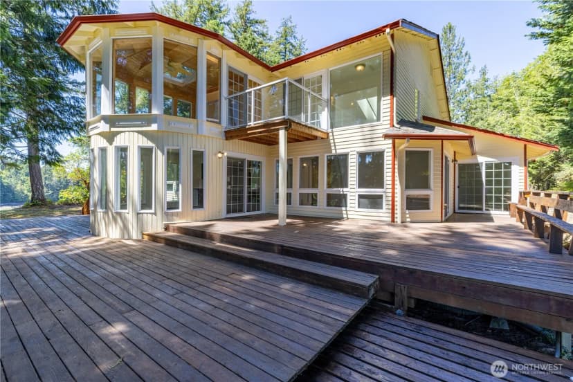 Property photo for 121 Se Emerald Drive, Shelton