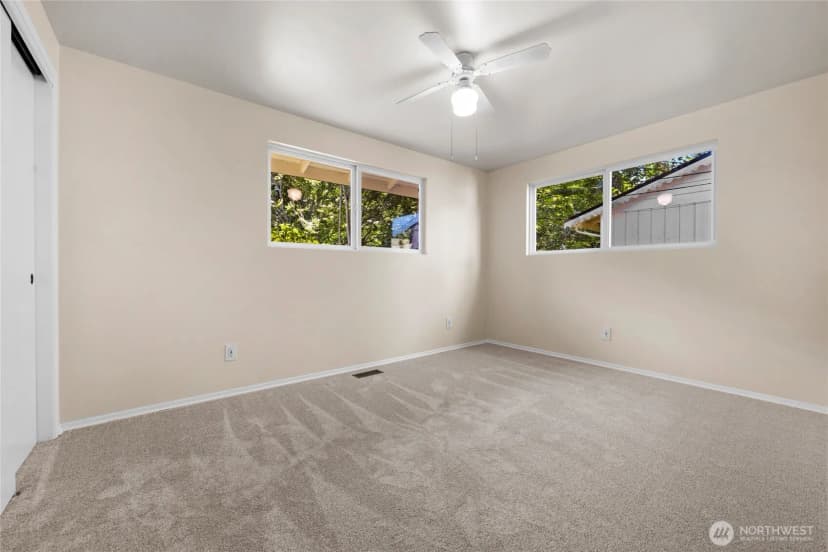 Property photo for 533 E Division Street, Arlington photo 21