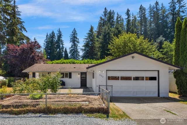 Property photo for 533 E Division Street, Arlington