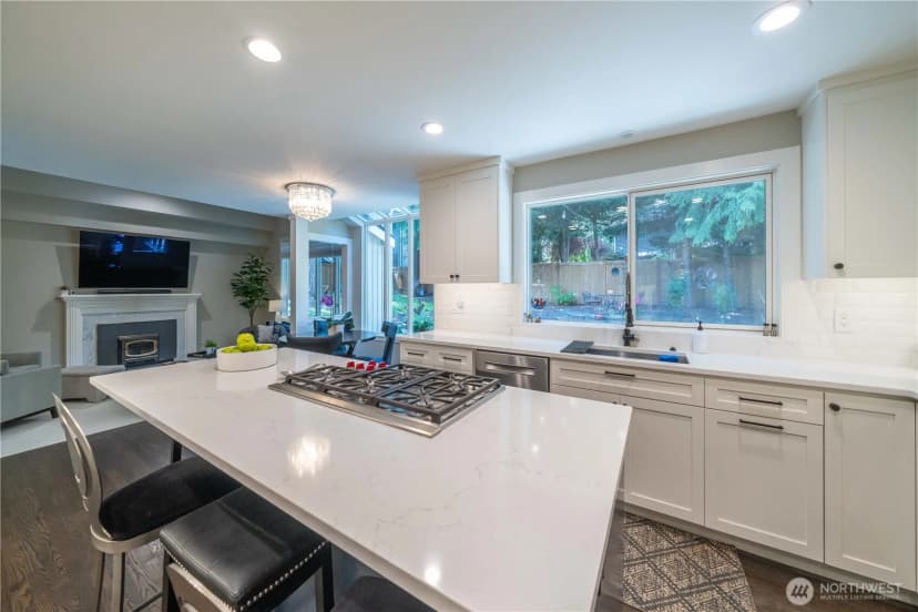 Property photo for 3013 224th Avenue Ne, Sammamish photo 13