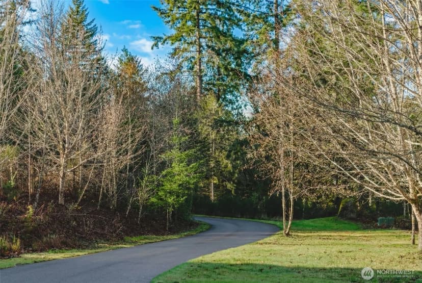 Property photo for 6223 Ebbert Drive Se, Port Orchard photo 33