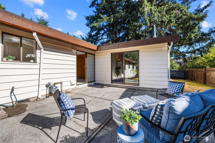 Property photo for 8230 215th Street Sw, Edmonds photo 22
