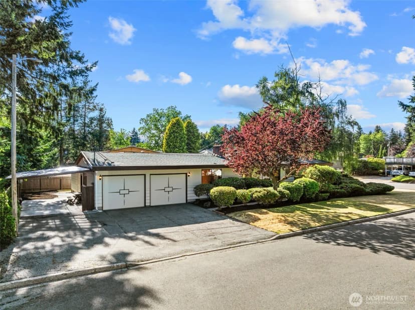 Property photo for 8230 215th Street Sw, Edmonds photo 26