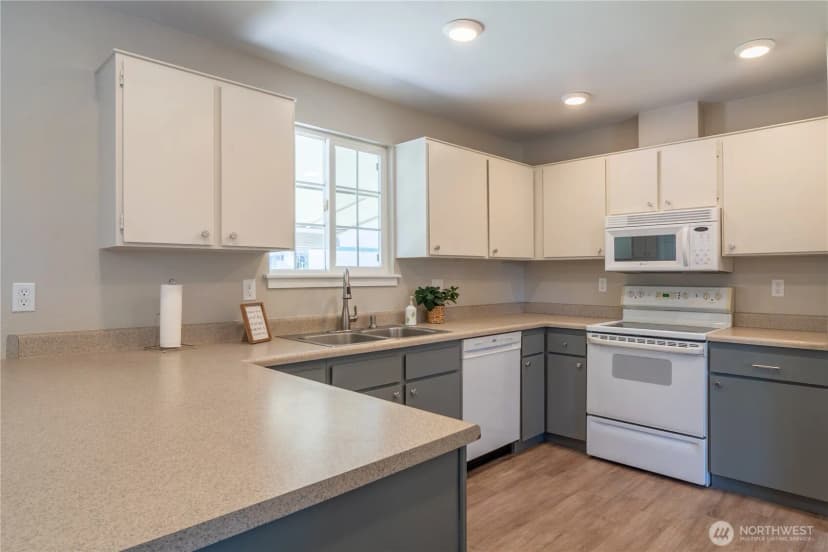 Property photo for 230 D Street Ne, Ephrata photo 14