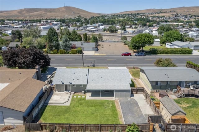 Property photo for 230 D Street Ne, Ephrata photo 4