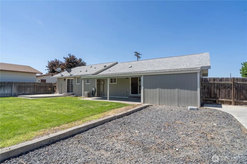 Property photo for 230 D Street Ne, Ephrata photo 32