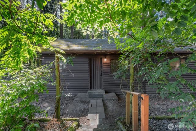 Property photo for 4715 Ne Boston Harbor Road, Olympia photo 2