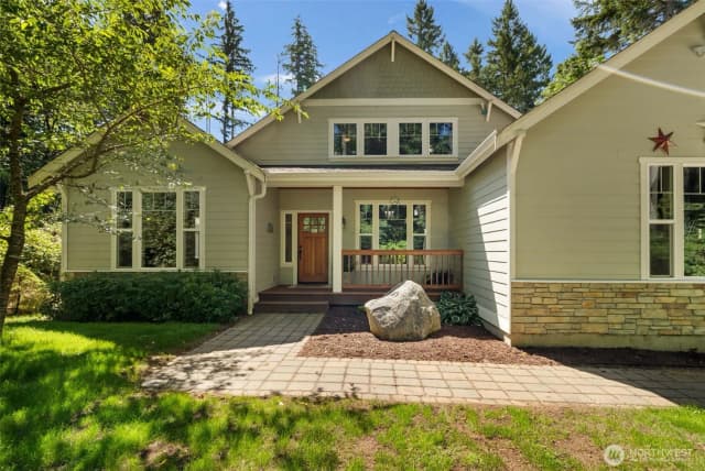 Property photo for 4001 35th Avenue Nw, Gig Harbor photo 2