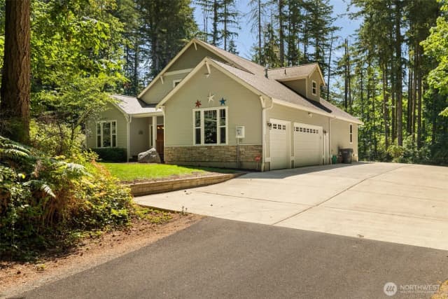 Property photo for 4001 35th Avenue Nw, Gig Harbor photo 3
