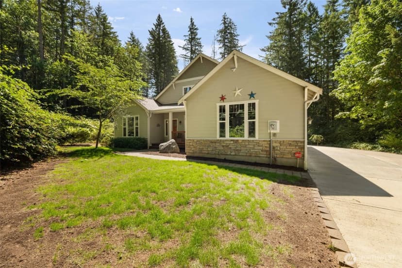 Property photo for 4001 35th Avenue Nw, Gig Harbor photo 4
