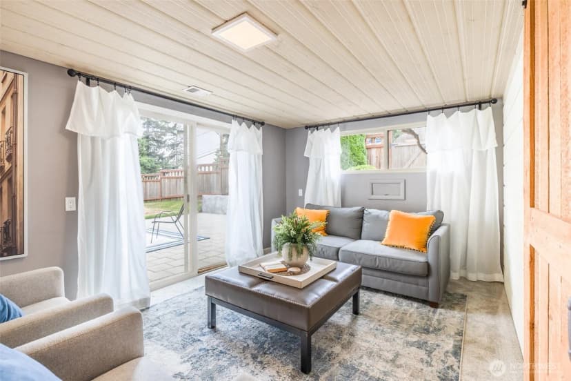 Property photo for 922 Sw 160th Street, Burien photo 17