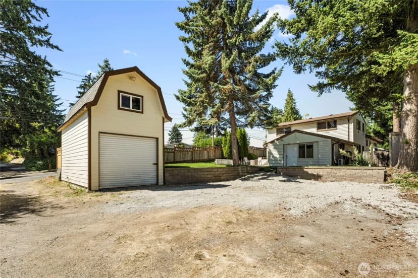 Property photo for 922 Sw 160th Street, Burien photo 27