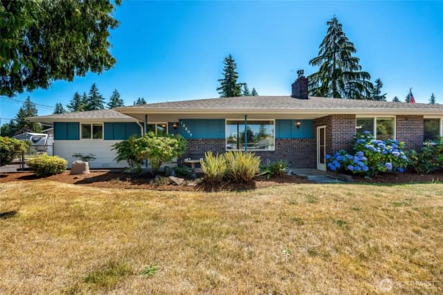 Property photo for 18805 Se 168th Street, Renton photo 2
