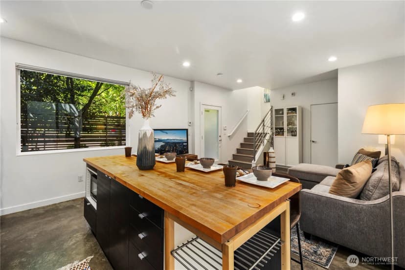 Property photo for 1804 25th Avenue #a, Seattle photo 9